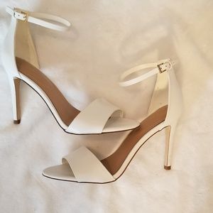 New Aldo White peep toe heel sandals